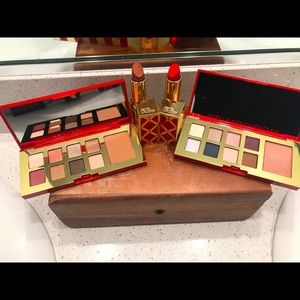 Estée Lauder eye shadows & lipsticks